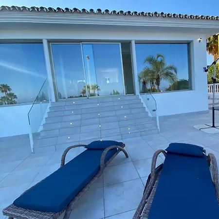 Corniche Chaparral Вилла Малага